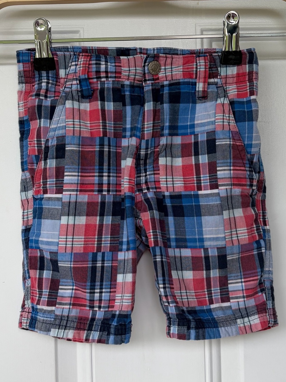 •IZOD• Boys Patchwork Red/Blue Plaid Shorts – Size XS (4/5)